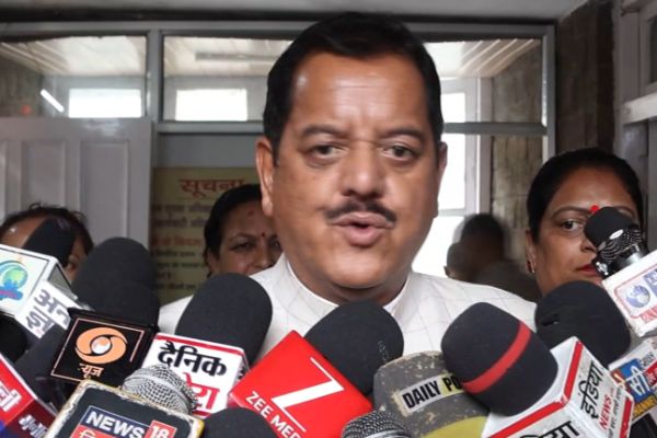 आरोप : कुल्लू का माहौल बिगाड़ रहे स्पोंसर्ड प्रदर्शनकारी