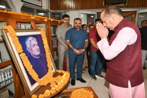 परमार जयंती पर जयराम ठाकुर ने अर्पित किए श्रद्धा सुमन, बोले- परमार जी का योगदान बहुत बड़ा