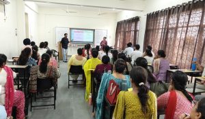भगवंत मान सरकार 12 जिलों में 21,850 शिक्षकों को नशे के खिलाफ लड़ाई और विद्यार्थियों के मानसिक स्वास्थ्य को बढ़ावा देने के लिए करेगी प्रशिक्षित