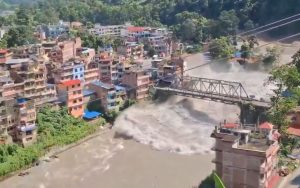 नेपाल में विनाशकारी बाढ़: 165 लोगों की मौत,  800 से ज्यादा लापता, राहत-बचाव अभियान जारी