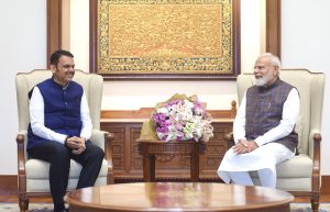 PM मोदी से मिले CM फडणवीस, महाराष्ट्र के विकास कार्यों पर हुई विस्तृत चर्चा