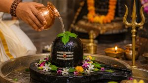 सावन सोमवार व्रत में क्या खाएं और क्या नहीं? जानें इससे जुड़े जरूरी नियम और पूजा विधि