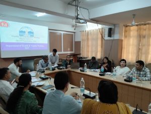 कुल्लू में स्वास्थ्य विभाग की समीक्षा बैठक, टीकाकरण से ABHA ID तक योजनाओं की प्रगति पर मंथन