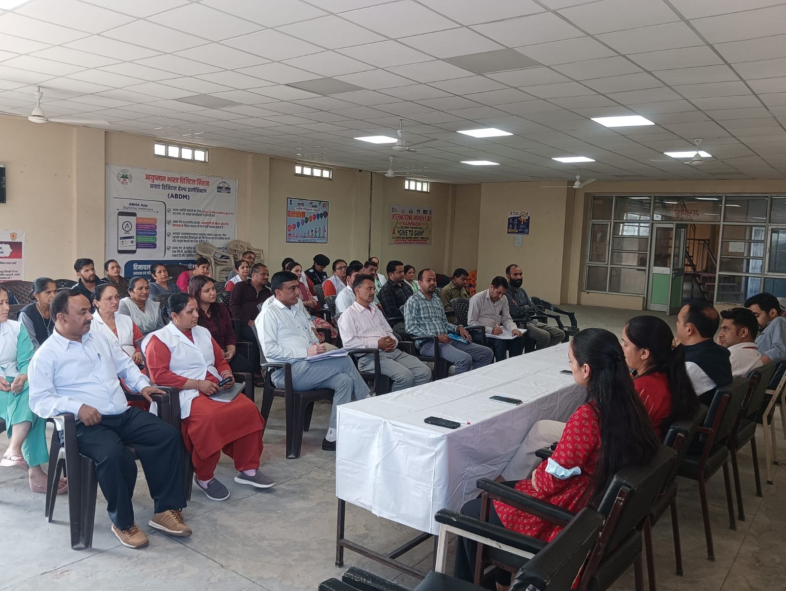 करसोग अस्पताल में जागरूकता कार्यक्रम, हार्ट अटैक से बचाव और स्वस्थ जीवनशैली का दिया संदेश