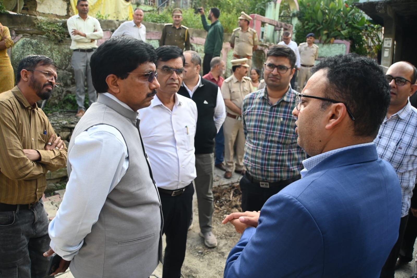 केंद्रीय टीम ने कुल्लू के आपदा प्रभावित क्षेत्रों का किया निरीक्षण