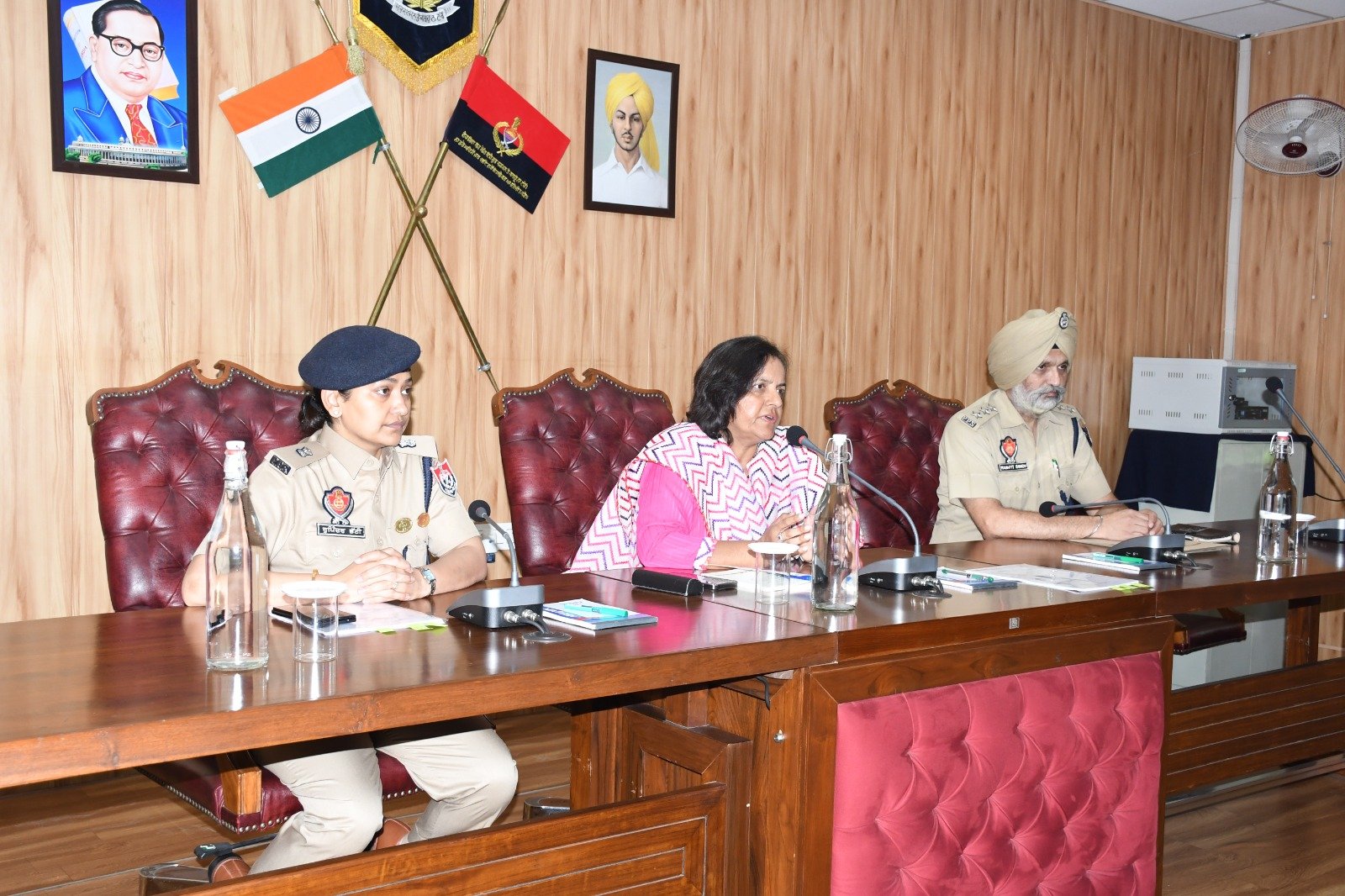 किशोरियों के स्वास्थ्य व सुरक्षा को लेकर जागरूकता अभियान शुरू