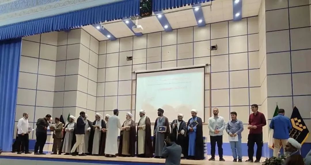 कश्मीरी धार्मिक विद्वान वसीम रजा को ईरान के कोम में मिला पुरस्कार