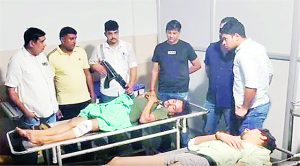 दो करोड़ की रंगदारी मांगने के बाद कार्यालय पर बरसाई गोलियां, पीछा करते हुए पुलिस की बदमाशों से मुठभेड