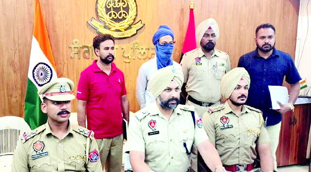पुलिस ने 6 घंटे के भीतर सुलझाई अंधे कत्ल की गुत्थी