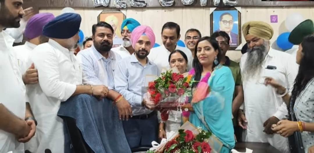 नीतू कपूर सिंगला ने सादिक मार्केट कमेटी की चेयरपर्सन का पद संभाला