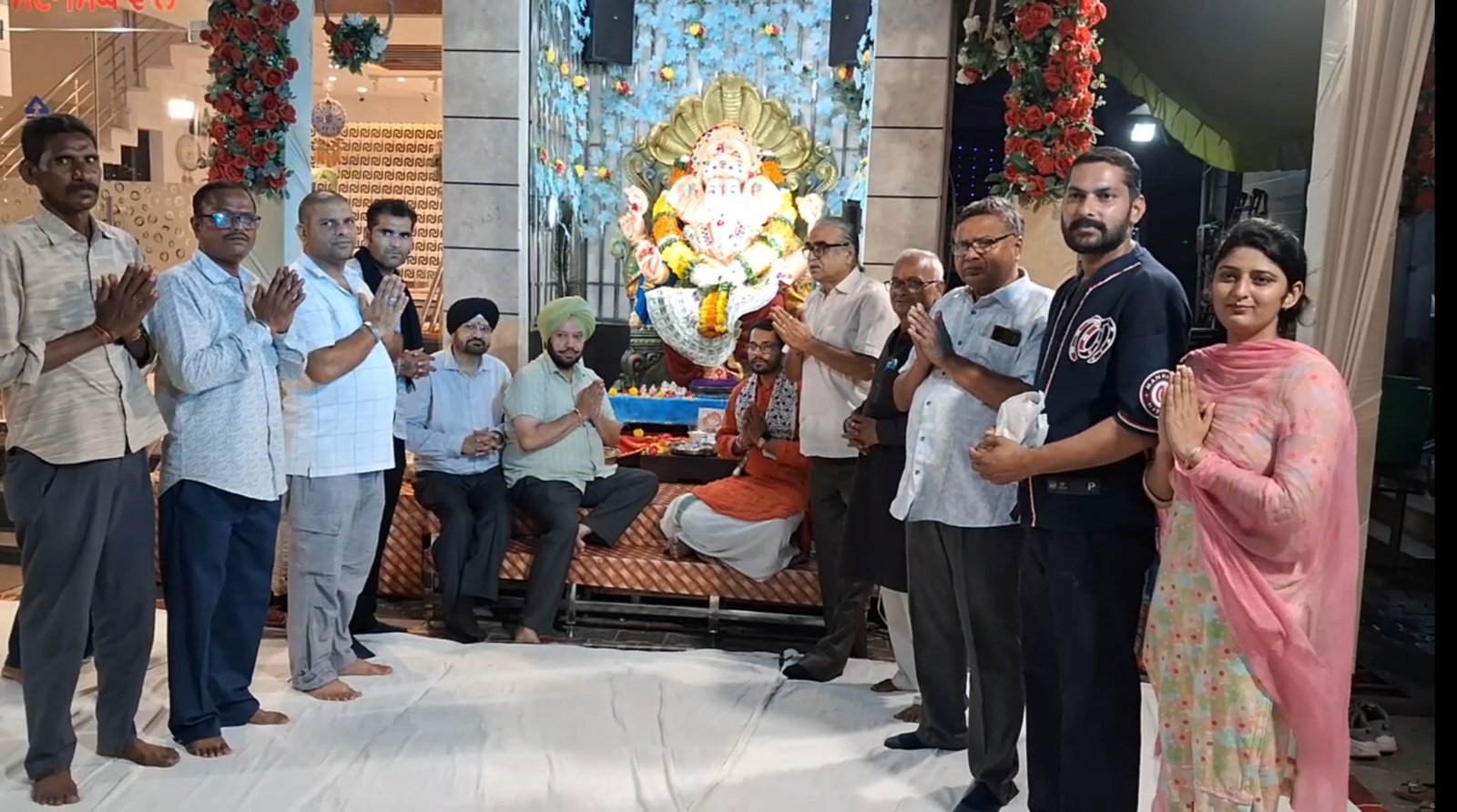 श्रद्धा और भक्ति से मनाया जा रहा गणपति उत्सव, सुकीर्तन में उमड़ रही संगत