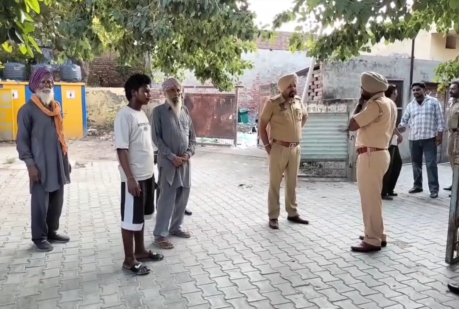 बधनी कलां में रंजिश के चलते 22 वर्षीय युवक की हत्या, आरोपी की तलाश में छापेमारी