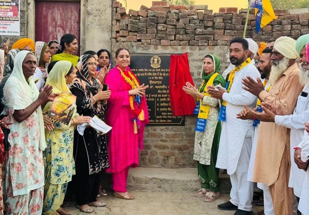 मोगा के गांव मंगेवाला में MLA डा. अमनदीप कौर अरोड़ा ने डोर-टू-डोर मुहिम का किया आगाज