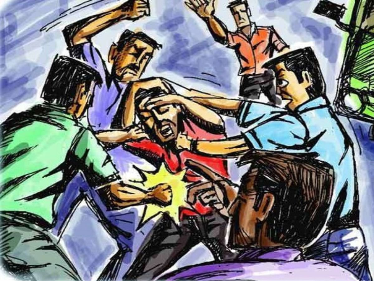 बरसी से लौट रहे युवक और उसके बुआ के लड़के पर हमला, 5 लोगों के खिलाफ केस