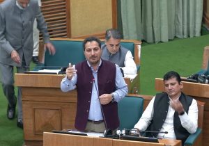 ‘भांग और लॉटरी नहीं, सम्मानजनक रोजगार चाहिए’, विधानसभा में कांग्रेस पर बरसे राकेश जमवाल