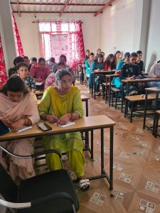 शिमला में 30 महिलाओं को मिला उद्यमिता प्रशिक्षण, सिलाई व्यवसाय को आगे बढ़ाने के सिखाए गुर