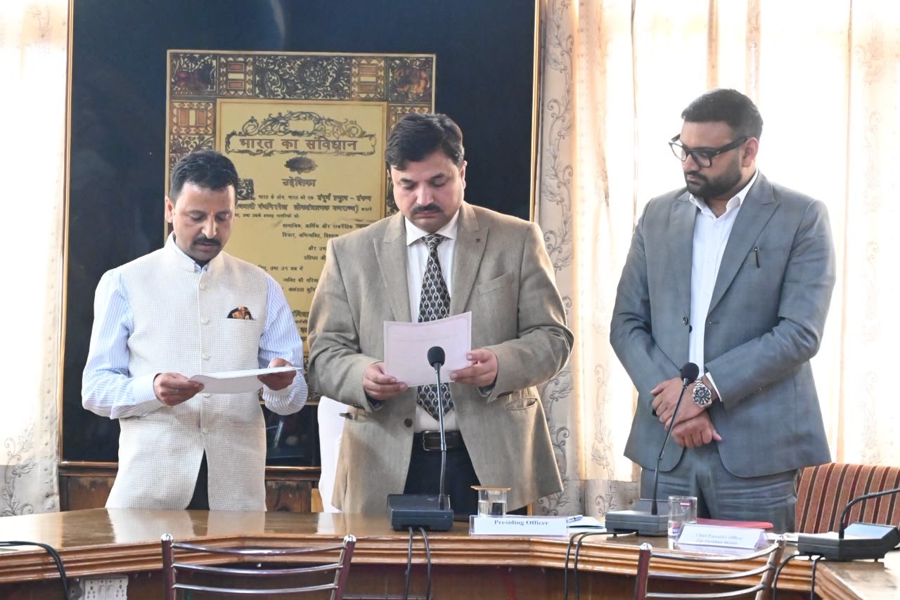 भूपेंद्र बने शिमला जिला परिषद अध्यक्ष, भरत कलांटा उपाध्यक्ष