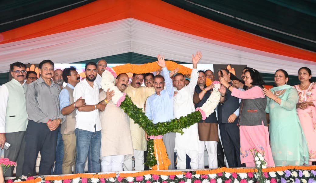 CM सुक्खू ने मंडी में 136.25 करोड़ की 21 विकास परियोजनाओं का किया लोकार्पण और शिलान्यास