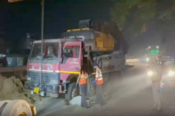 फिल्लौर: सड़क किनारे टायर बदल रहे ट्रक ड्राइवर की हादसे में मौत, पीछे से ट्रॉली ने मारी टक्कर