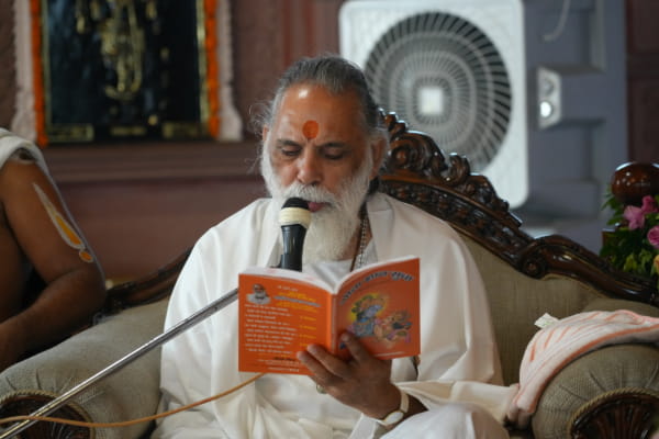 राधाष्टमी पर श्रीकृपा बिहारी मंदिर में गूंजे राधे-राधे के जयघोष