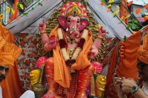 शिमला में गणेश चतुर्थी पर निकली भव्य शोभायात्रा, जयकारों से गूंजा लोअर बाजार