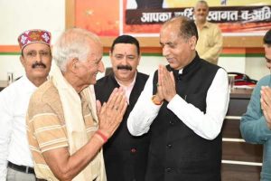 हिमाचल की अर्थव्यवस्था वेंटिलेटर पर पहुंचाकर CM दिखा रहे आत्मनिर्भर और समृद्ध के सपने: जयराम ठाकुर