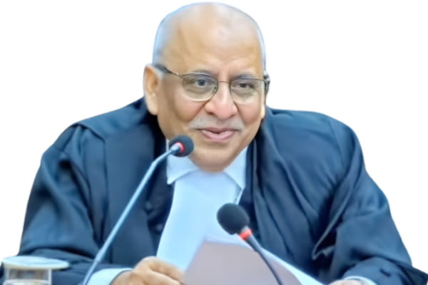 रिटायरमेंट पर करोड़ों का दान, देह भी समाज के नाम