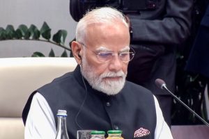 मुंबई में PM मोदी के कार्यक्रम से पहले 2 संदिग्ध पकड़े गए, फर्जी PMO ID और बंदूक बरामद