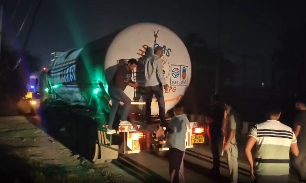 जालंधर पहुंचा मोगा से लीक हुआ LPG टैंकर, HP प्लांट में नोजल पर लगाई M-Seal