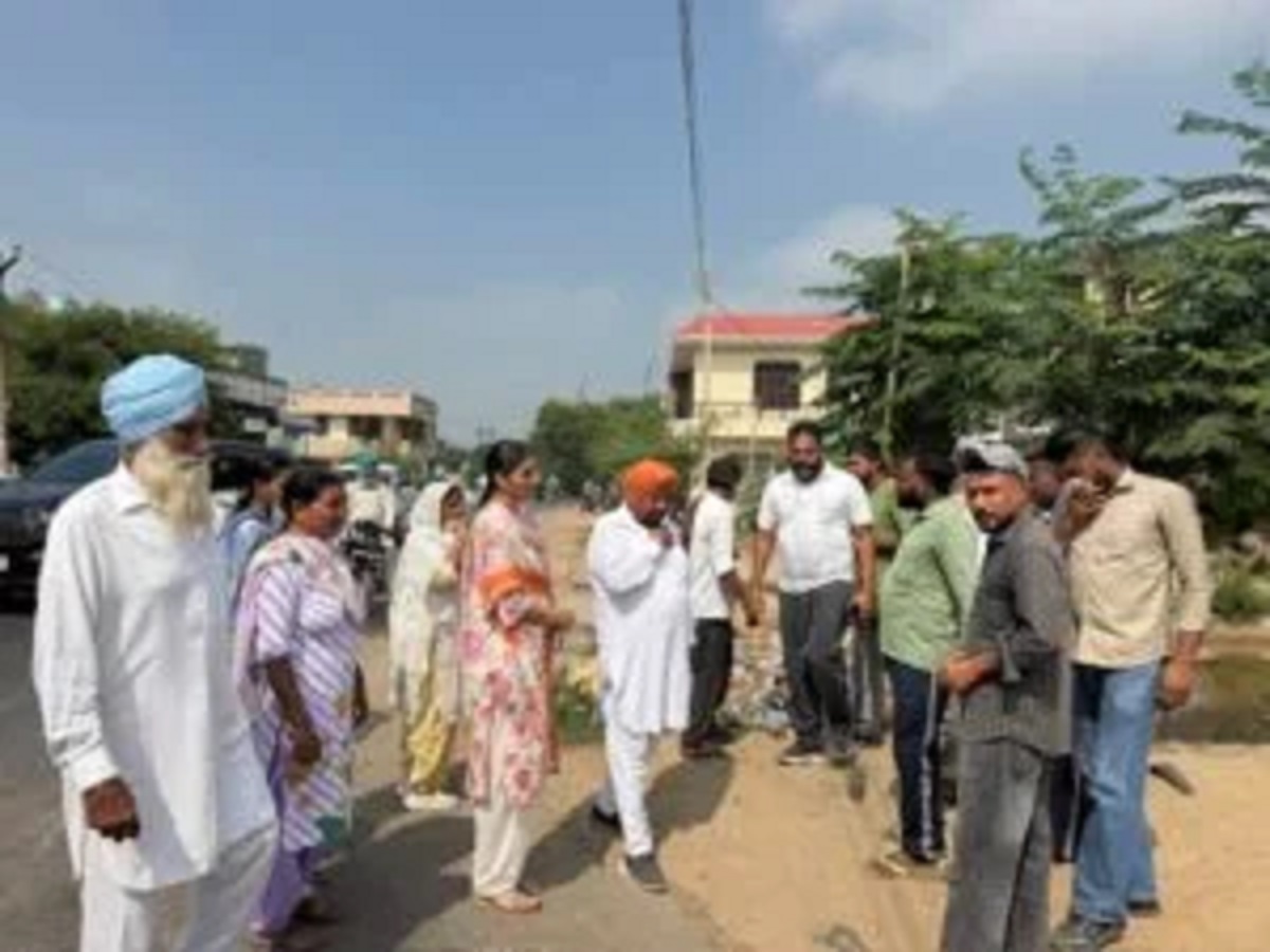 मेयर विनय पाल कौर ने MC प्यारा सिंह बब्बू के साथ वार्डवासियों से की मुलाकात, समस्याओं के जल्द समाधान का दिया भरोसा
