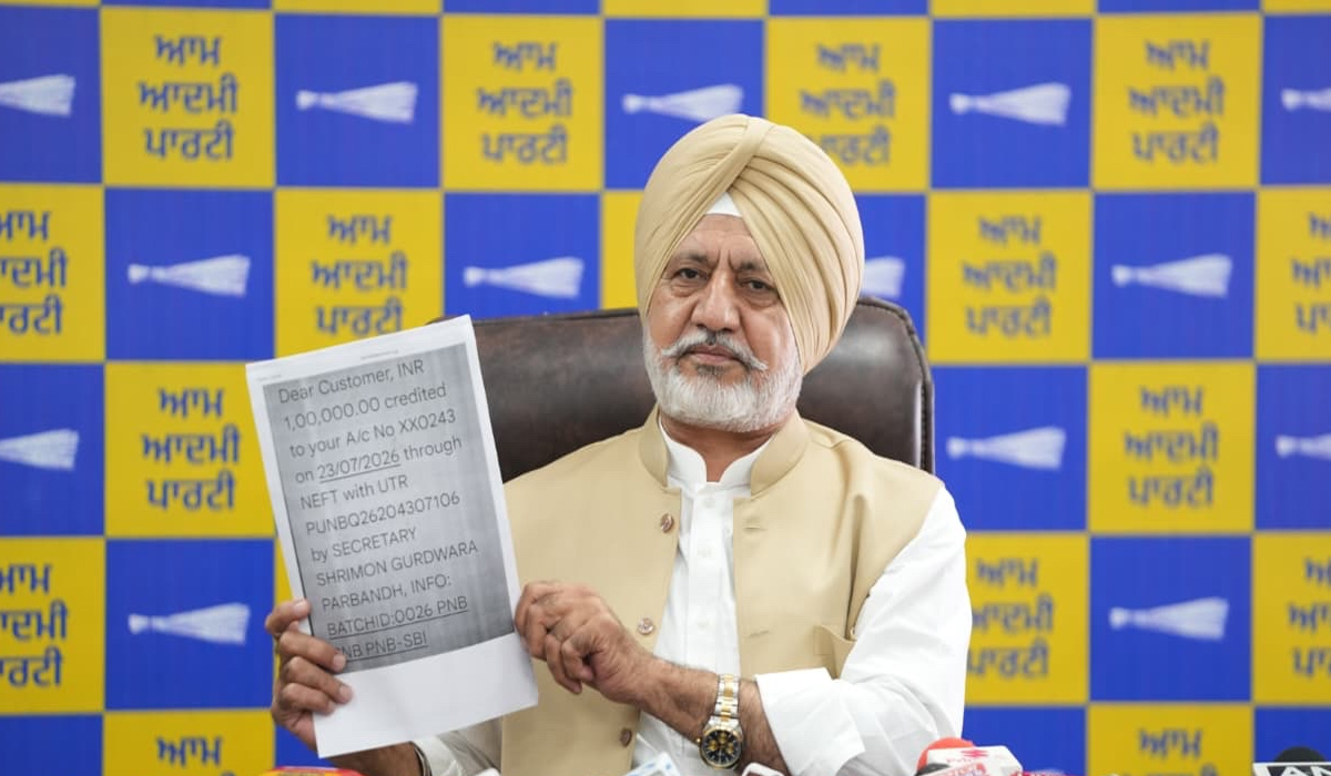 SGPC सेक्रेटरी के अकाउंट से बहरीन की महिला के अकाउंट में ₹1 लाख किसने ट्रांसफर किए? एसजीपीसी प्रधान हरजिंदर सिंह धामी जवाब दें: बलतेज पन्नू