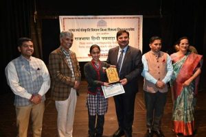 हिंदी हमारी स्वाभिमान की भाषा, इसे सम्मान के साथ आगे बढ़ाएं – अनुपम कश्यप