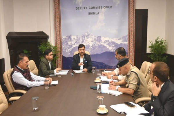 नशे के खिलाफ कार्रवाई के साथ पुनर्वास पर भी दें विशेष ध्यान: अनुपम कश्यप