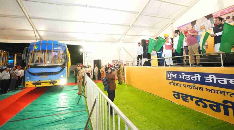 पंजाब सरकार की तीर्थ यात्रा योजना का विस्तार, 15 बसों में बुजुर्ग श्रद्धालु खाटू श्याम, सालासर और वृंदावन के किए दर्शन