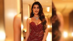Jacqueline Fernandez: MCOCA केस में आरोपी बनाने की मांग पर दिल्ली कोर्ट सख्त, पुलिस से जवाब तलब