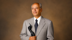 Yash Johar: मिठाई की दुकान से Dharma Productions तक का सफर, ऐसे यश जौहर ने बॉलीवुड को दिलाई ग्लोबल पहचान