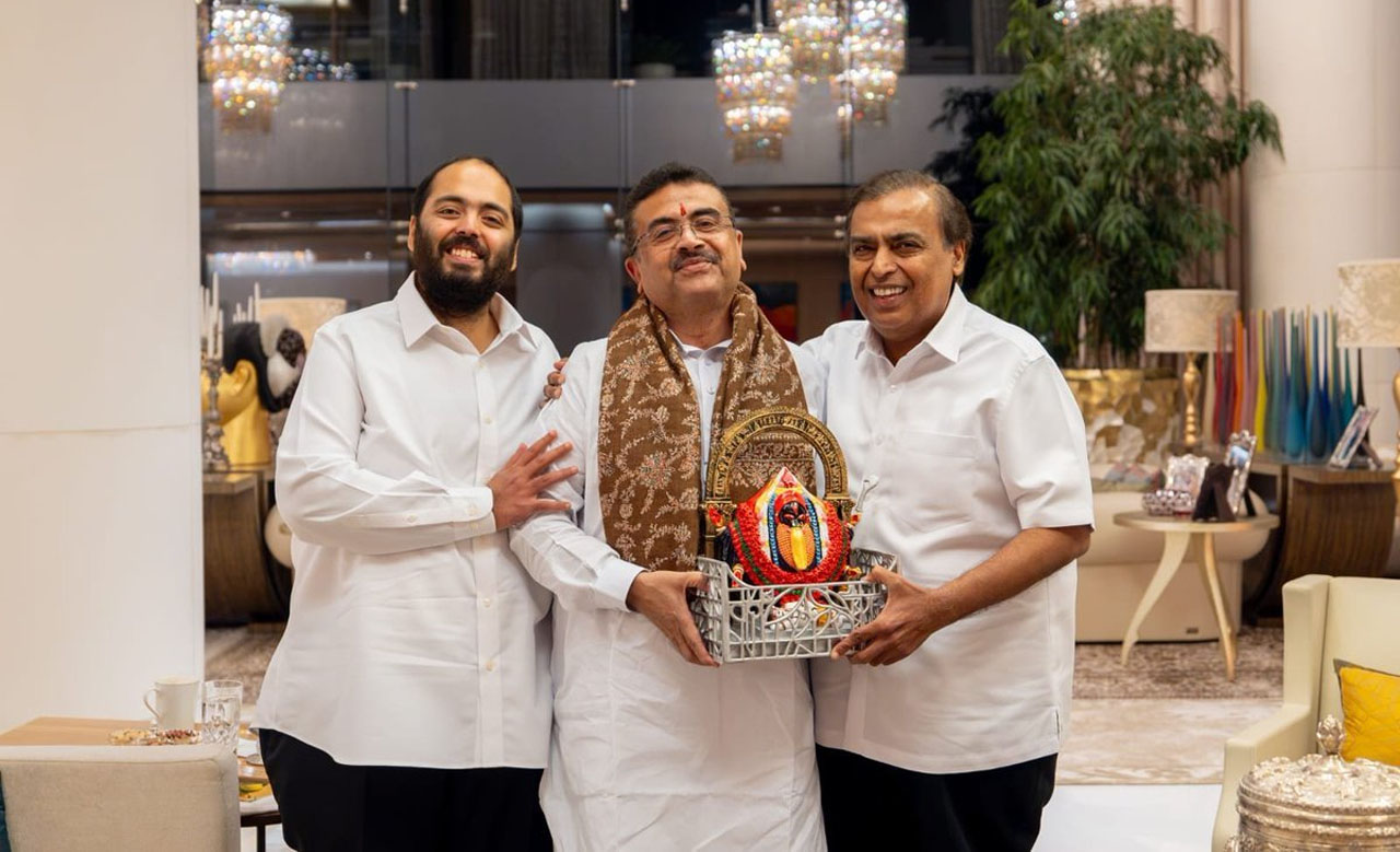 पश्चिम बंगाल में औद्योगिक निवेश को बढ़ावा देने के लिए CM शुभेंदु ने मुंबई में मुकेश अंबानी से की मुलाकात