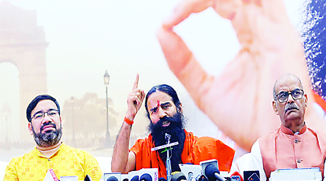 पतंजलि उत्पादों में मिलावट के दावों पर बरसे बाबा रामदेव: कहा- ‘दोष साबित हो तो चौराहे पर दे दो फांसी’