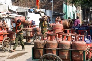 ग्रामीण LPG उपभोक्ताओं को बड़ी राहत, अब इतने दिन में बुक होगा गैस सिलेंडर