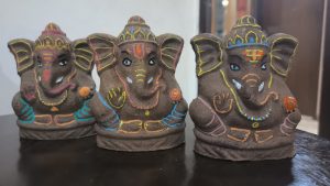 प्रयागराज से जामनगर तक इको-फ्रेंडली गणेश मूर्तियों की धूम, पर्यावरण संरक्षण का संदेश