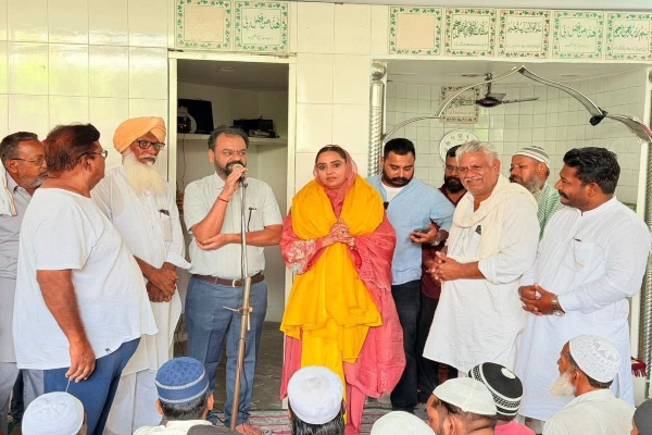 मुस्लिम भाईचारे की ओर से जुमे की नमाज का आयोजन, विधायक डॉ. अमनदीप कौर अरोड़ा ने की शिरकत