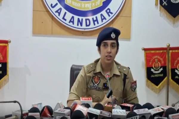 जालंधर में बिना नंबर प्लेट वाहनों को नहीं मिलेगा पेट्रोल-डीजल, पुलिस ने जारी किए सख्त आदेश
