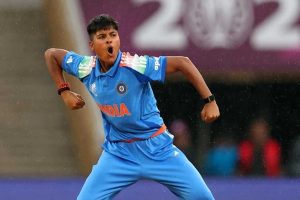 Women Asia Cup: खिताबी जीत के बाद क्रांति गौड़ पर ICC ने लगाया जुर्माना, जानिए वजह?