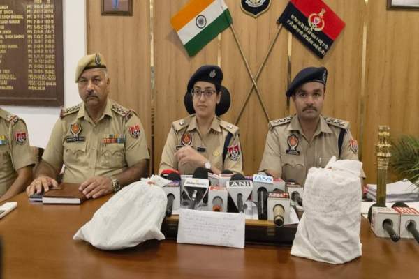 जालंधर: पुलिस ने 3 आरोपियों को किया गिरफ्तार, 1 किलो अफीम और नशीली गोलियां बरामद