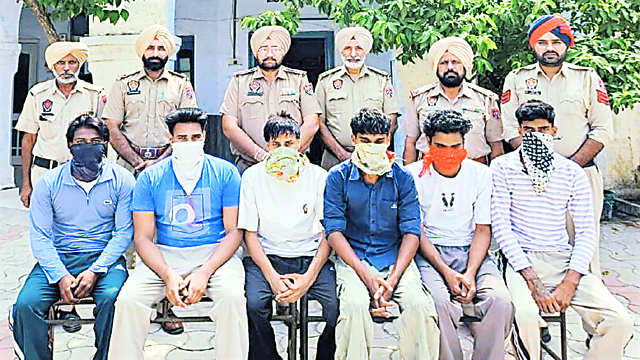 सुनाम पुलिस ने दिन-दहाड़े लूटपाट करने वाले गिरोह के 6 सदस्यों को किया गिरफ्तार