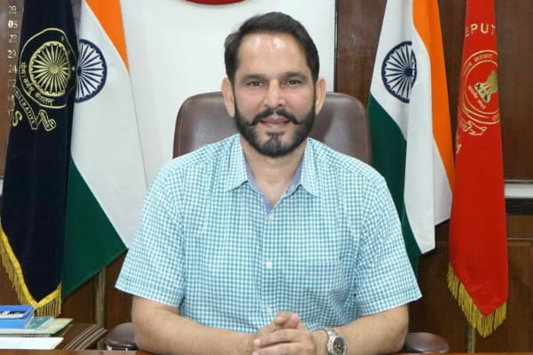 सख्ती : एयरपोर्ट के पास स्काई लालटेन पर रोक, PG मालिकों को रजिस्ट्रेशन के निर्देश