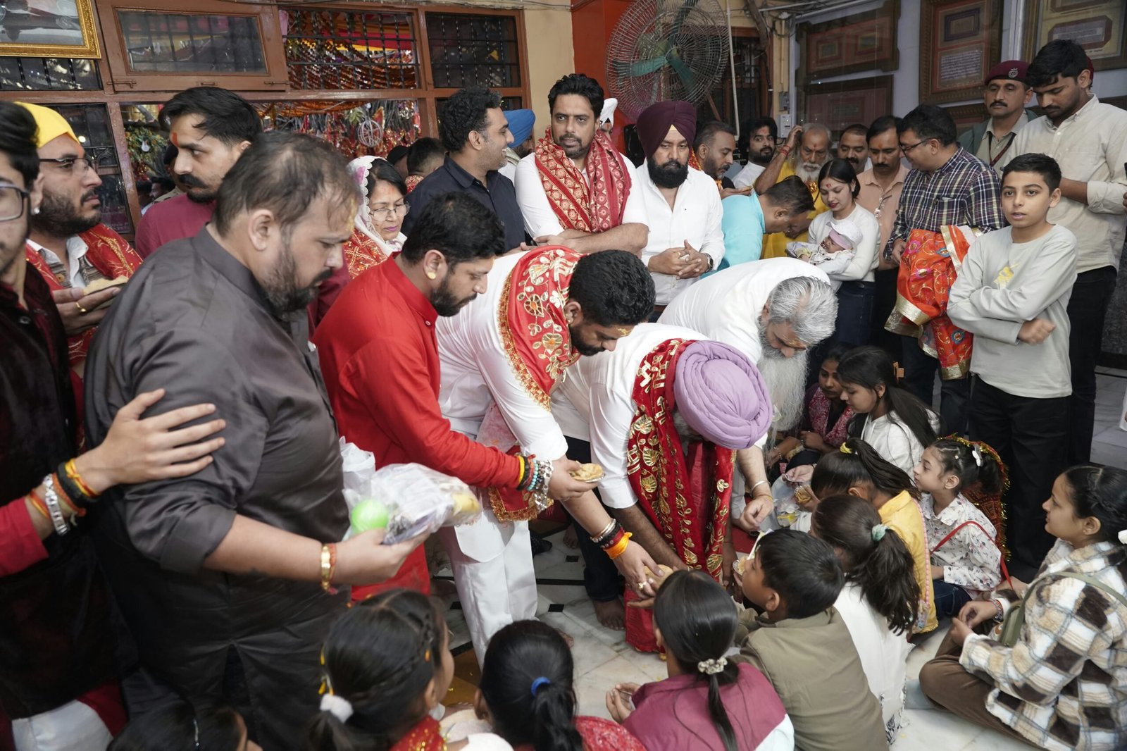 अष्टमी पर माता चिंतपूर्णी के दरबार पहुंचे सरदार परगट सिंह, पंजाब और देश की खुशहाली के लिए की प्रार्थना