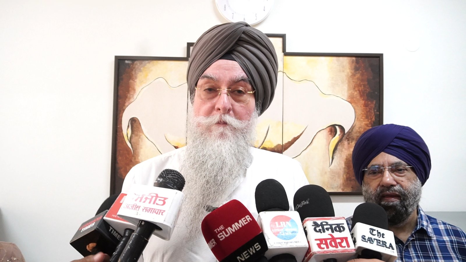 संधवां का आरोप—दिल्ली को किले में बदला, युवाओं की आवाजाही पर रोक