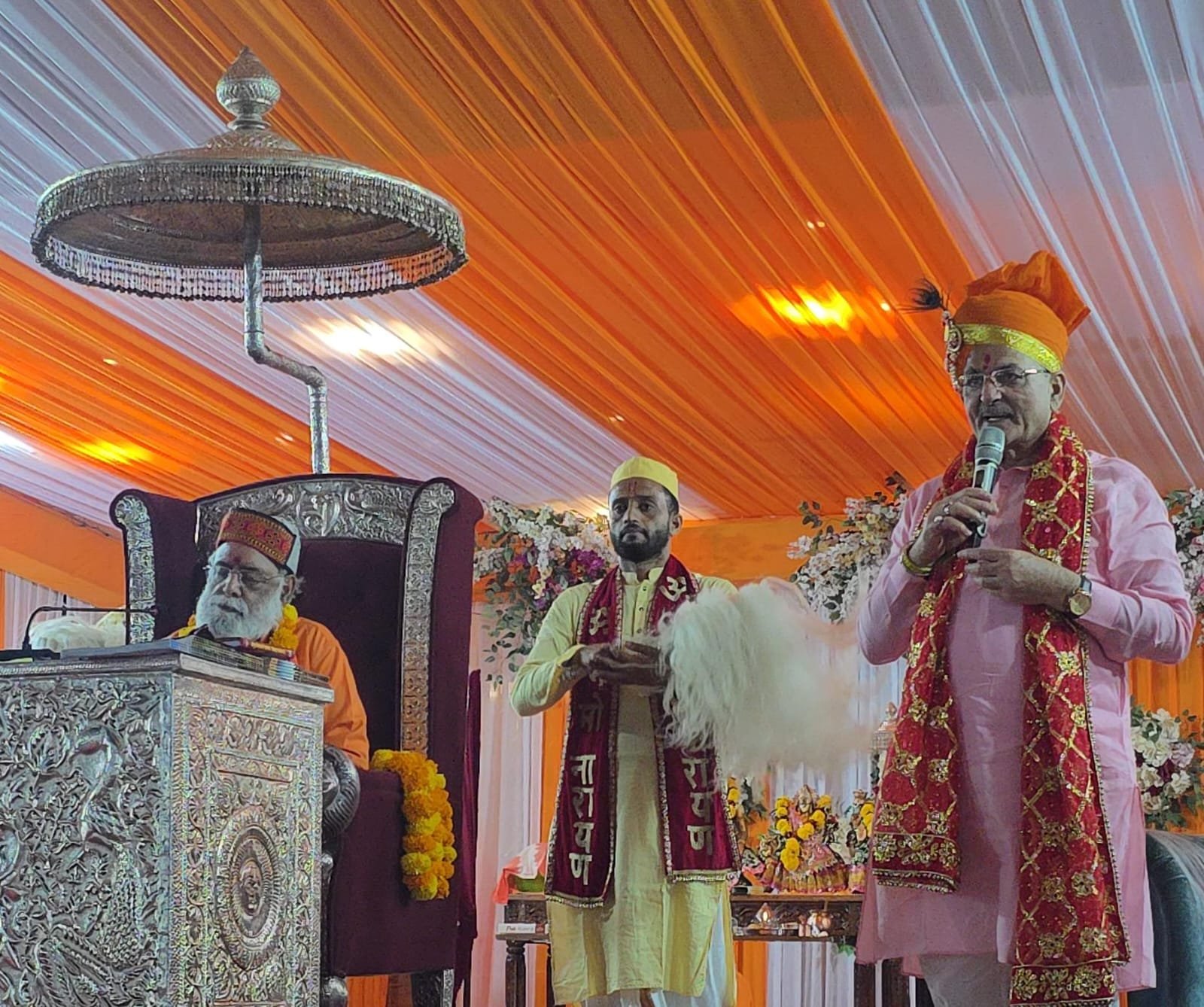 जम्मू में आध्यात्मिक समागम में पहुंचे राज्यपाल, ‘देश रत्न’ सम्मान से नवाजे गए