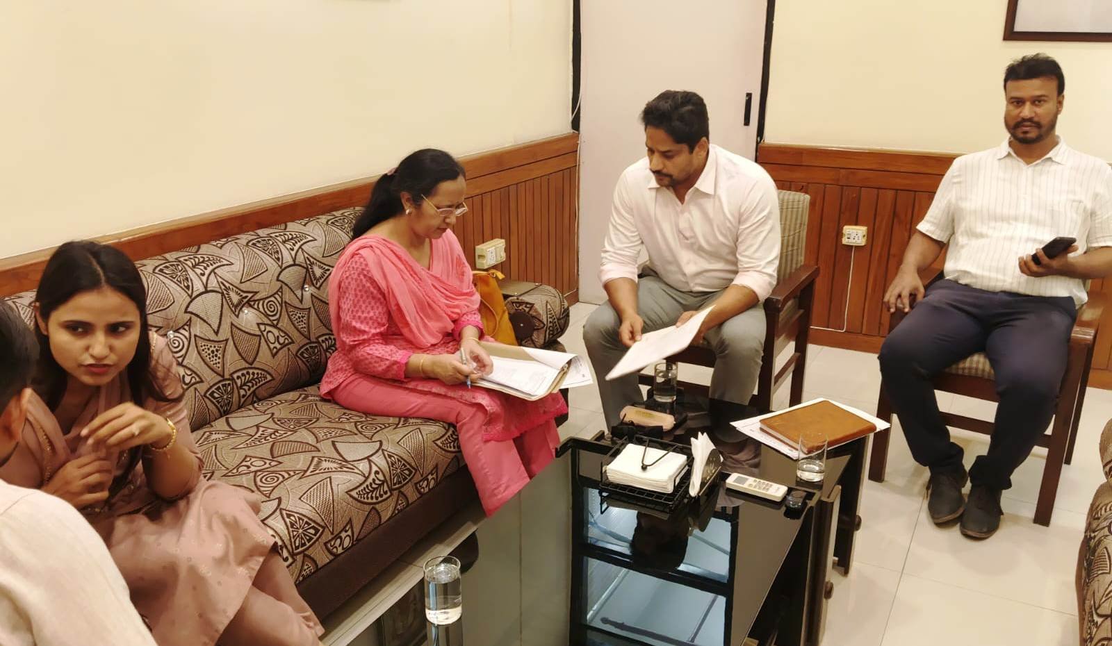 SIR  प्रक्रिया की समीक्षा, रोल ऑब्जर्वर ऋतु अग्रवाल ने दिए जरूरी निर्देश
